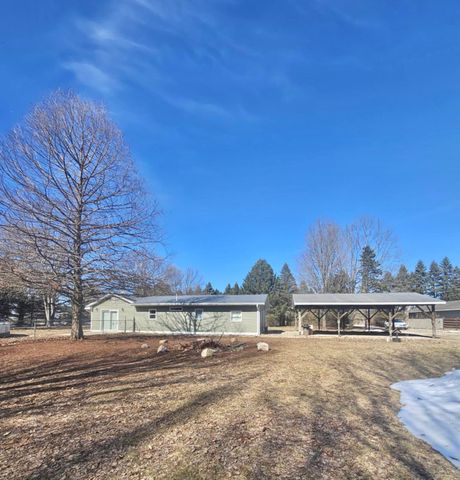 3060 Snyder Road, Sodus Twp, MI 49022