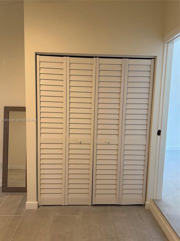 531 SW 89th Ct 1, Miami, FL 33174