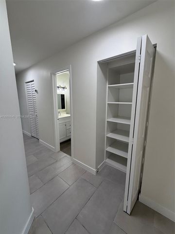 531 SW 89th Ct 1, Miami, FL 33174