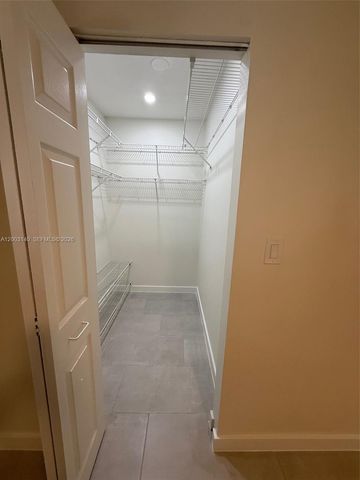 531 SW 89th Ct 1, Miami, FL 33174