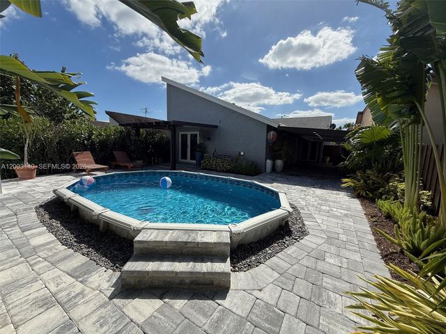 531 SW 89th Ct 1, Miami, FL 33174