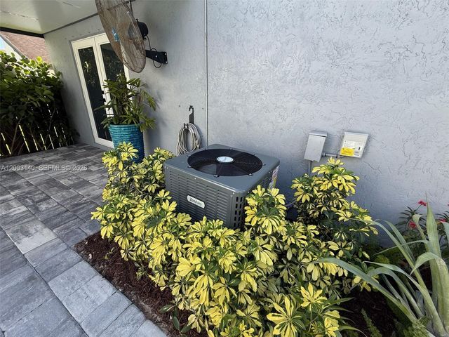 531 SW 89th Ct 1, Miami, FL 33174