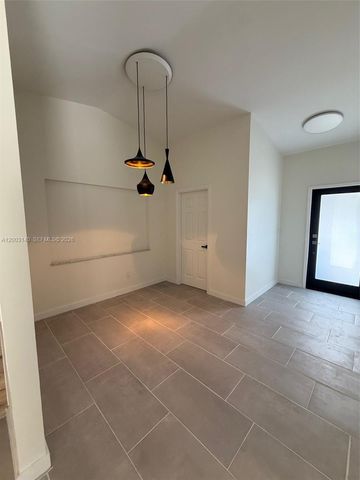 531 SW 89th Ct 1, Miami, FL 33174