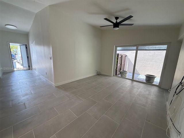 531 SW 89th Ct 1, Miami, FL 33174