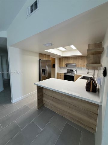 531 SW 89th Ct 1, Miami, FL 33174