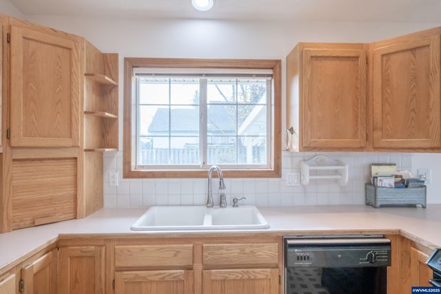 980 Cleveland St, Aumsville, OR 97325