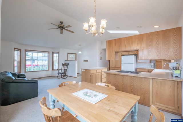 980 Cleveland St, Aumsville, OR 97325