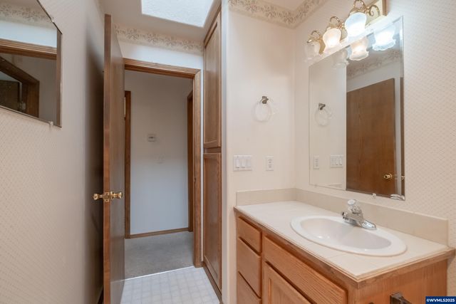 980 Cleveland St, Aumsville, OR 97325