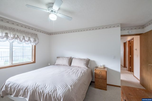 980 Cleveland St, Aumsville, OR 97325