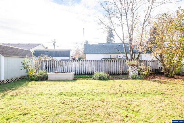 980 Cleveland St, Aumsville, OR 97325