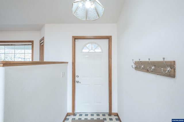 980 Cleveland St, Aumsville, OR 97325