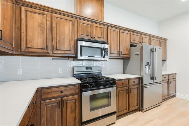 1621 NW 163rd Street, Edmond, OK 73013