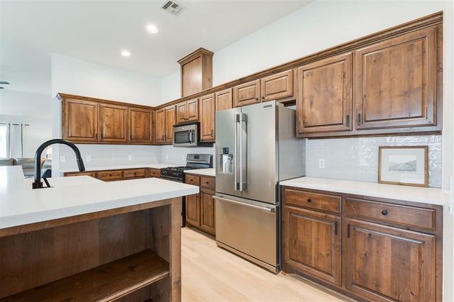 1621 NW 163rd Street, Edmond, OK 73013