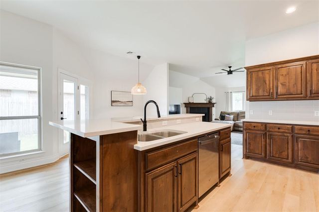 1621 NW 163rd Street, Edmond, OK 73013