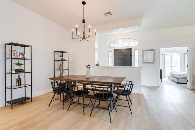 1621 NW 163rd Street, Edmond, OK 73013