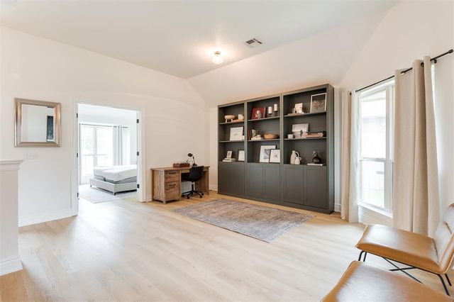 1621 NW 163rd Street, Edmond, OK 73013