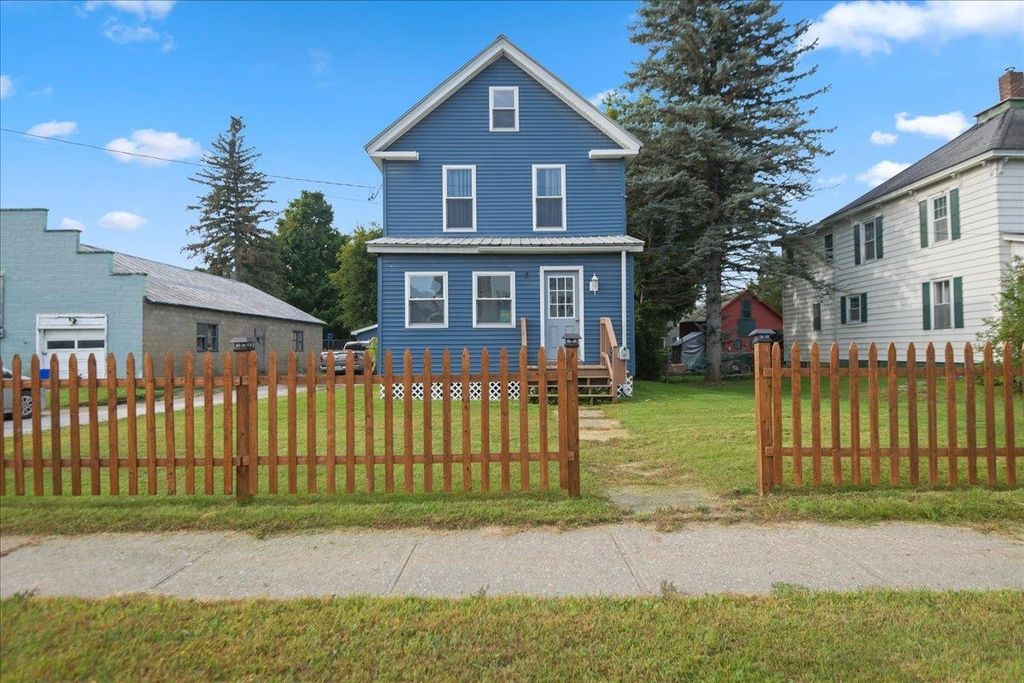 92 Grand Avenue, Swanton, VT 05488