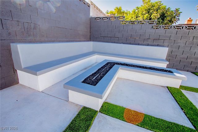 6287 Katella Avenue, Las Vegas, NV 89118