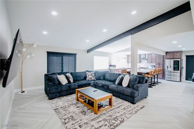 6287 Katella Avenue, Las Vegas, NV 89118