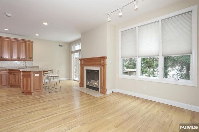 26 Candlewood Drive, Old Tappan, NJ 07675