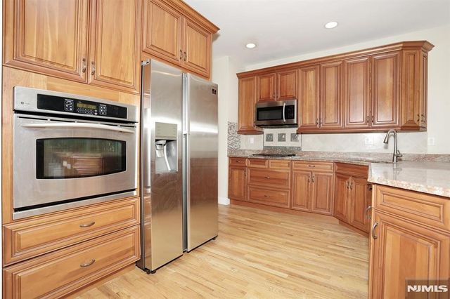 26 Candlewood Drive, Old Tappan, NJ 07675