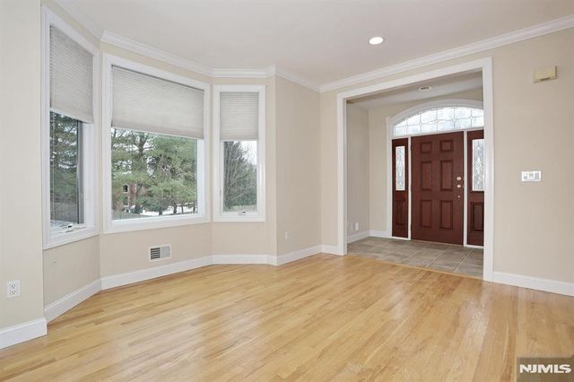 26 Candlewood Drive, Old Tappan, NJ 07675