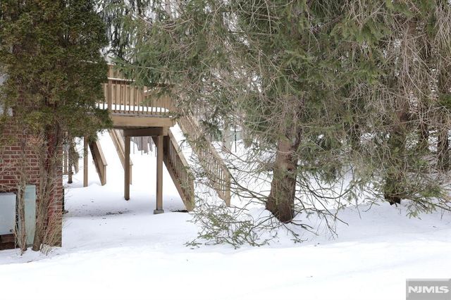 26 Candlewood Drive, Old Tappan, NJ 07675