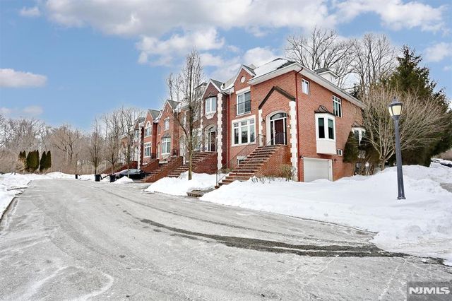 26 Candlewood Drive, Old Tappan, NJ 07675