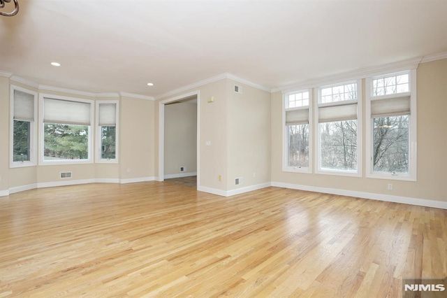 26 Candlewood Drive, Old Tappan, NJ 07675