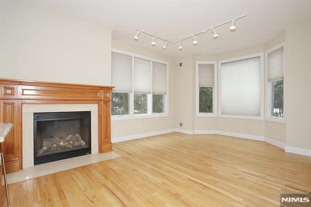 26 Candlewood Drive, Old Tappan, NJ 07675