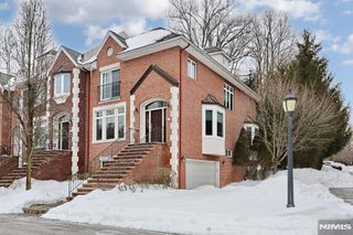 26 Candlewood Drive, Old Tappan, NJ 07675