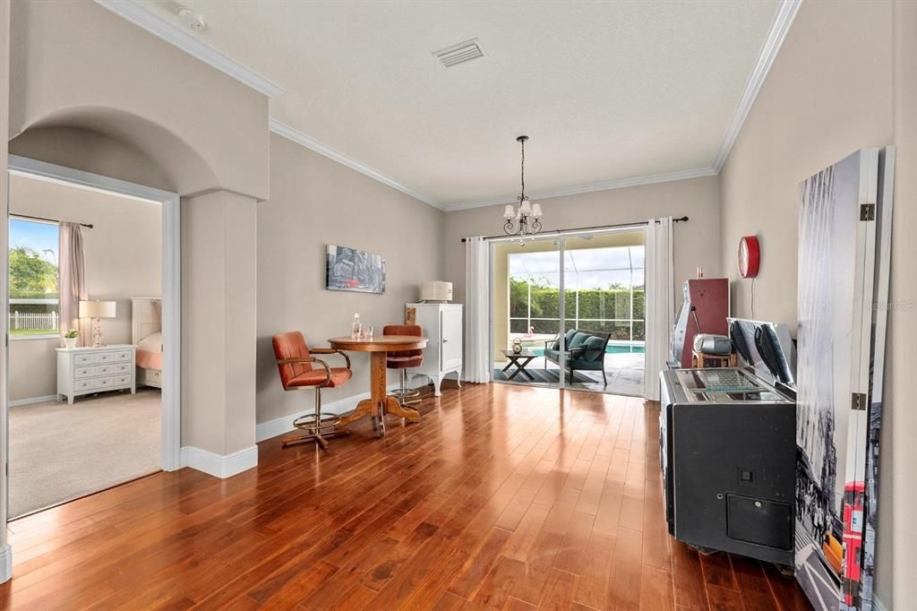 Image 16 of property listing at 3807 DIAMANTE COURT, Ruskin, FL 33573