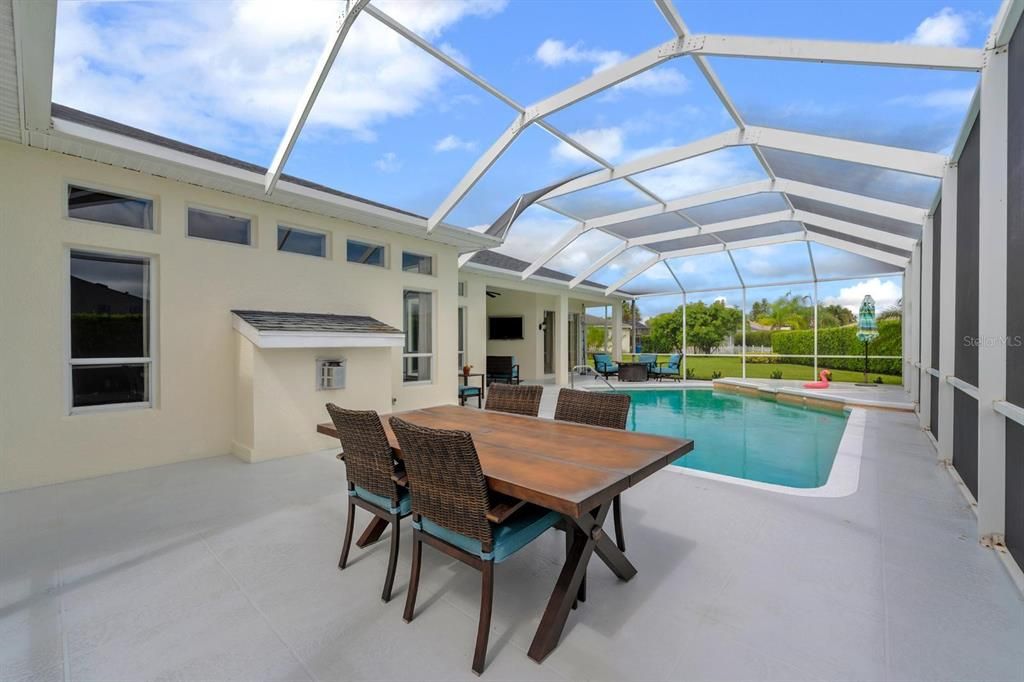 Image 44 of property listing at 3807 DIAMANTE COURT, Ruskin, FL 33573