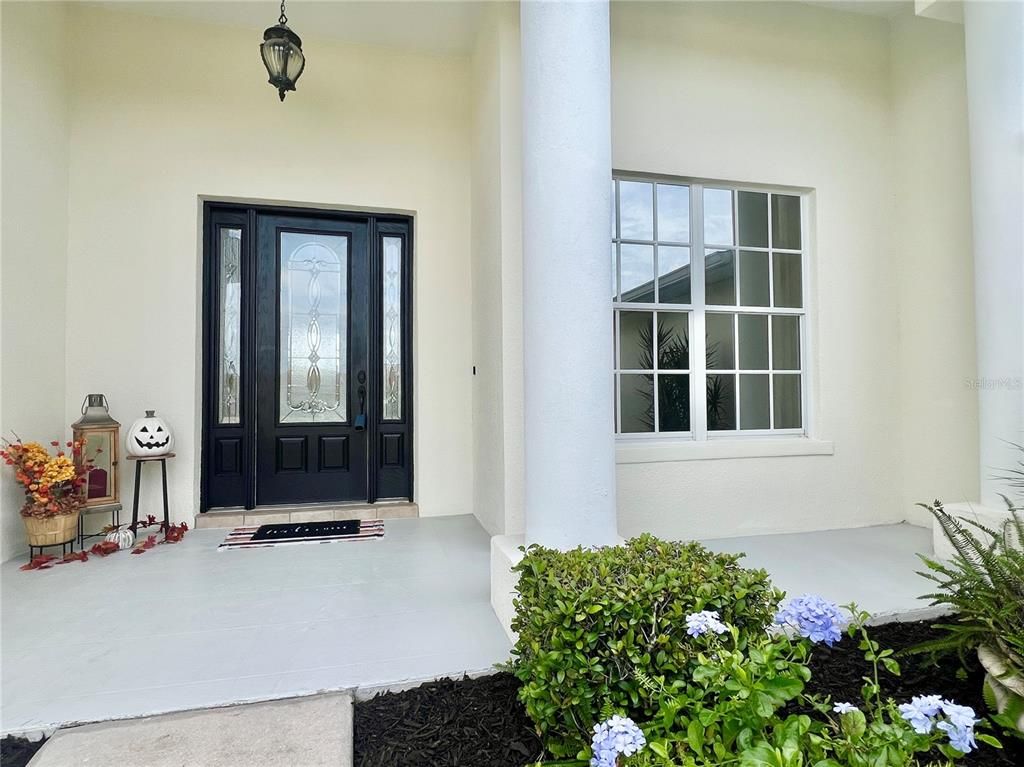 Image 5 of property listing at 3807 DIAMANTE COURT, Ruskin, FL 33573