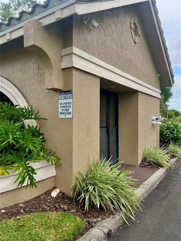 Image 51 of property listing at 3807 DIAMANTE COURT, Ruskin, FL 33573