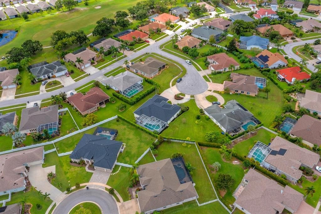 Image 8 of property listing at 3807 DIAMANTE COURT, Ruskin, FL 33573