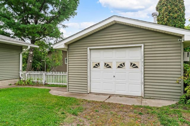 3325 440th Street, Harris, MN 55032