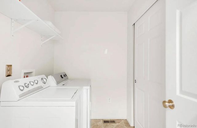 571 S Mobile Place, Aurora, CO 80017
