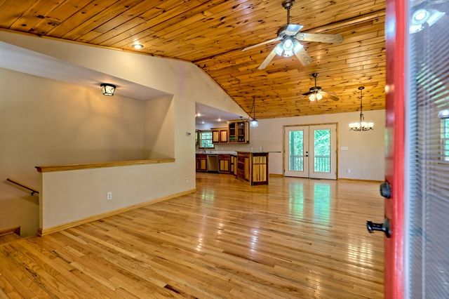 20 Berry Trace, Murphy, NC 28906