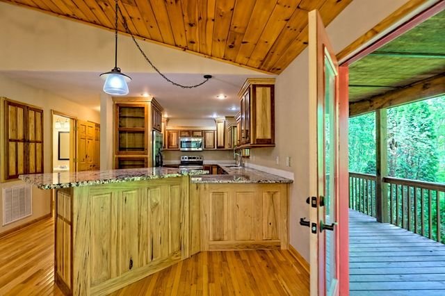 20 Berry Trace, Murphy, NC 28906