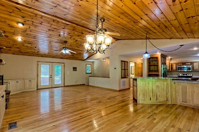 20 Berry Trace, Murphy, NC 28906