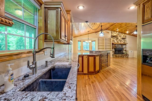 20 Berry Trace, Murphy, NC 28906