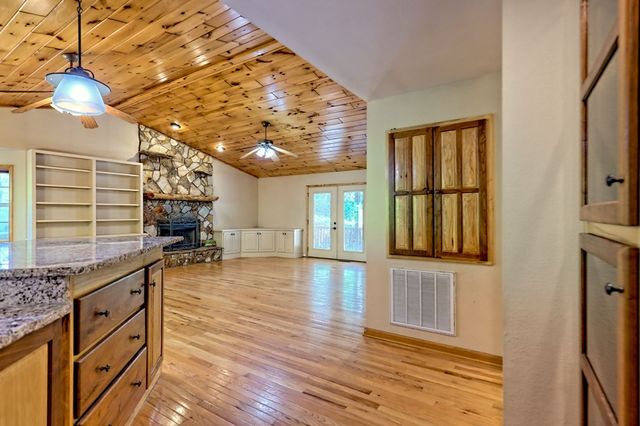 20 Berry Trace, Murphy, NC 28906