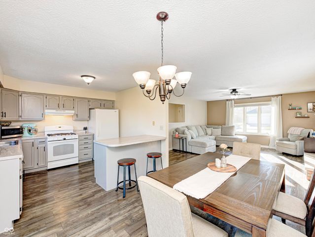 1018 Pamela Drive, Plainfield, IN 46168