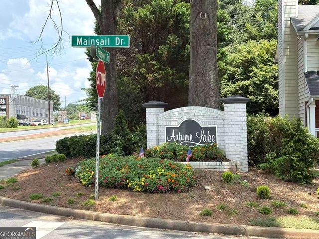 2611 Watercrest Court, Marietta, GA 30062