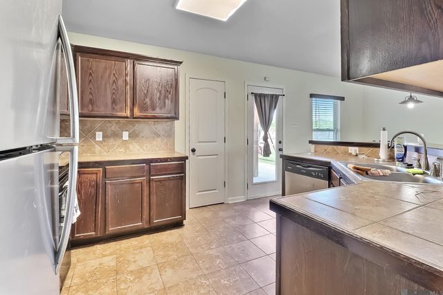 11377 Ashwood Ct, Denham Springs, LA 70726
