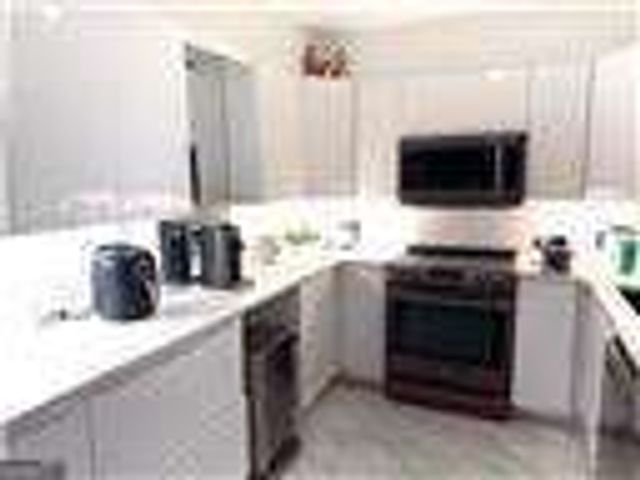 2870 Pharr Court South NW 305, Atlanta, GA 30305