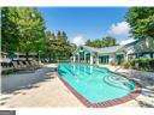 2870 Pharr Court South NW 305, Atlanta, GA 30305