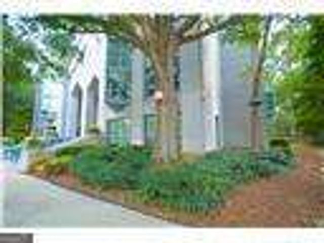2870 Pharr Court South NW 305, Atlanta, GA 30305