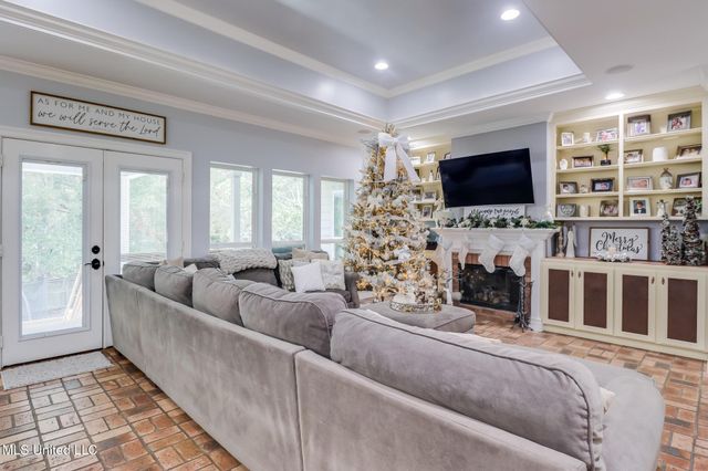 5015 Courthouse Road, Gulfport, MS 39507